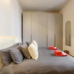 Urban Loft Caracciolo74 Metro M5 - Comfort, Style *